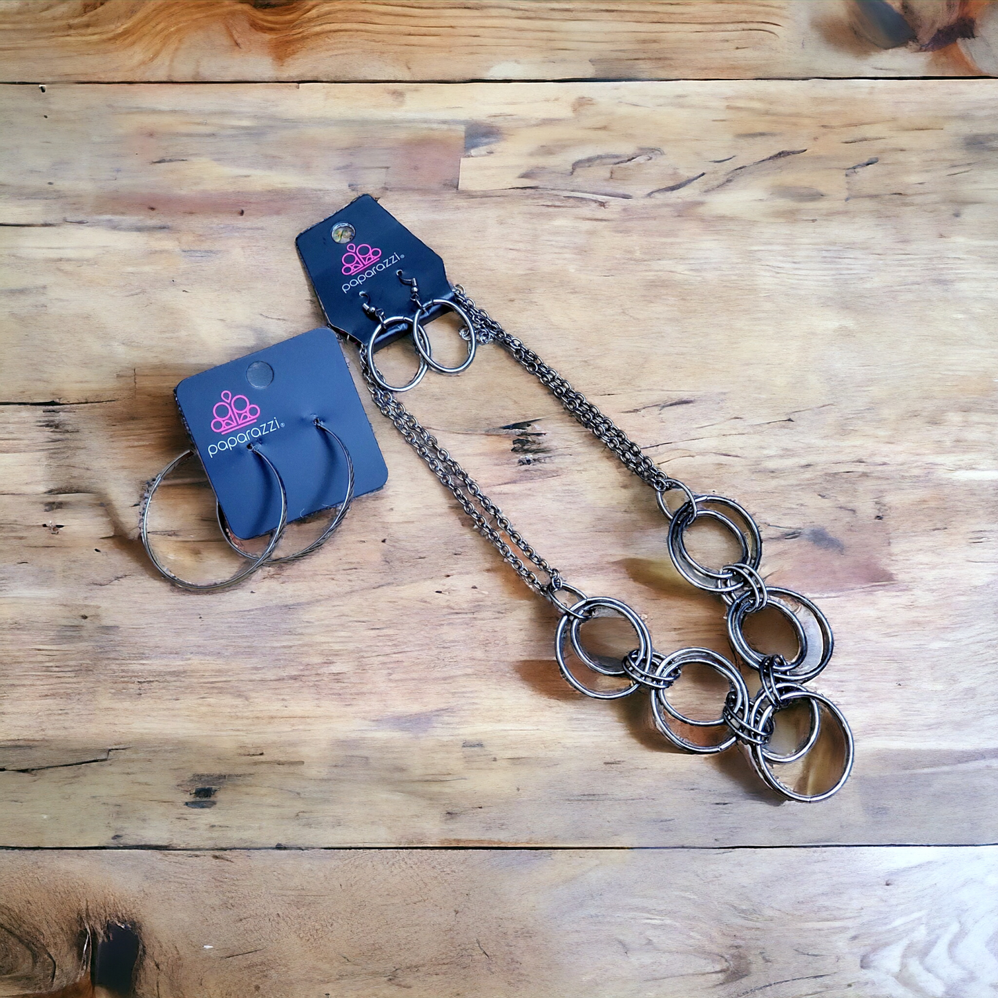Gunmetal necklace set