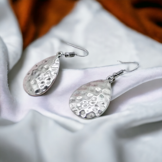 Textured water drop earrings (Jewelry)