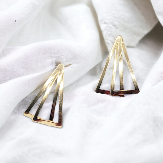Victorious voyage earrings (Earrings)