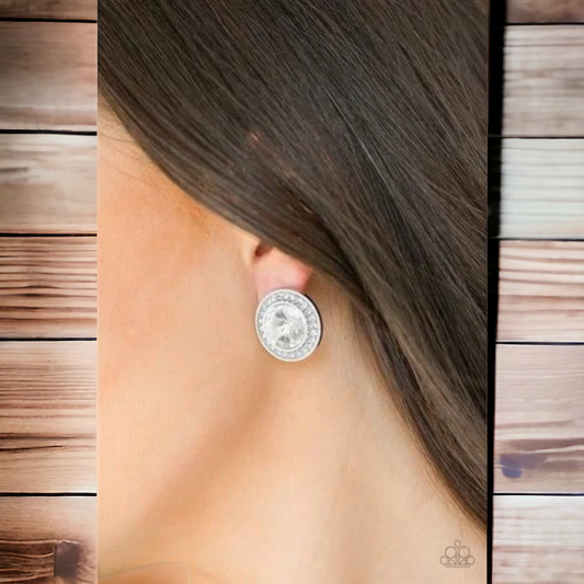 What should I bling white earrings (Jewelry)