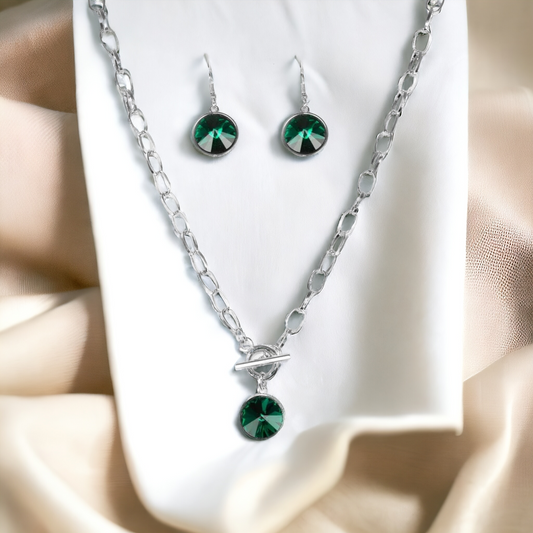 She Sparkles On - Green neacklace (Jewelry)