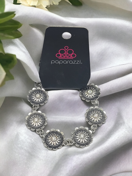 Funky Flower Child Bracelet (Bracelets)
