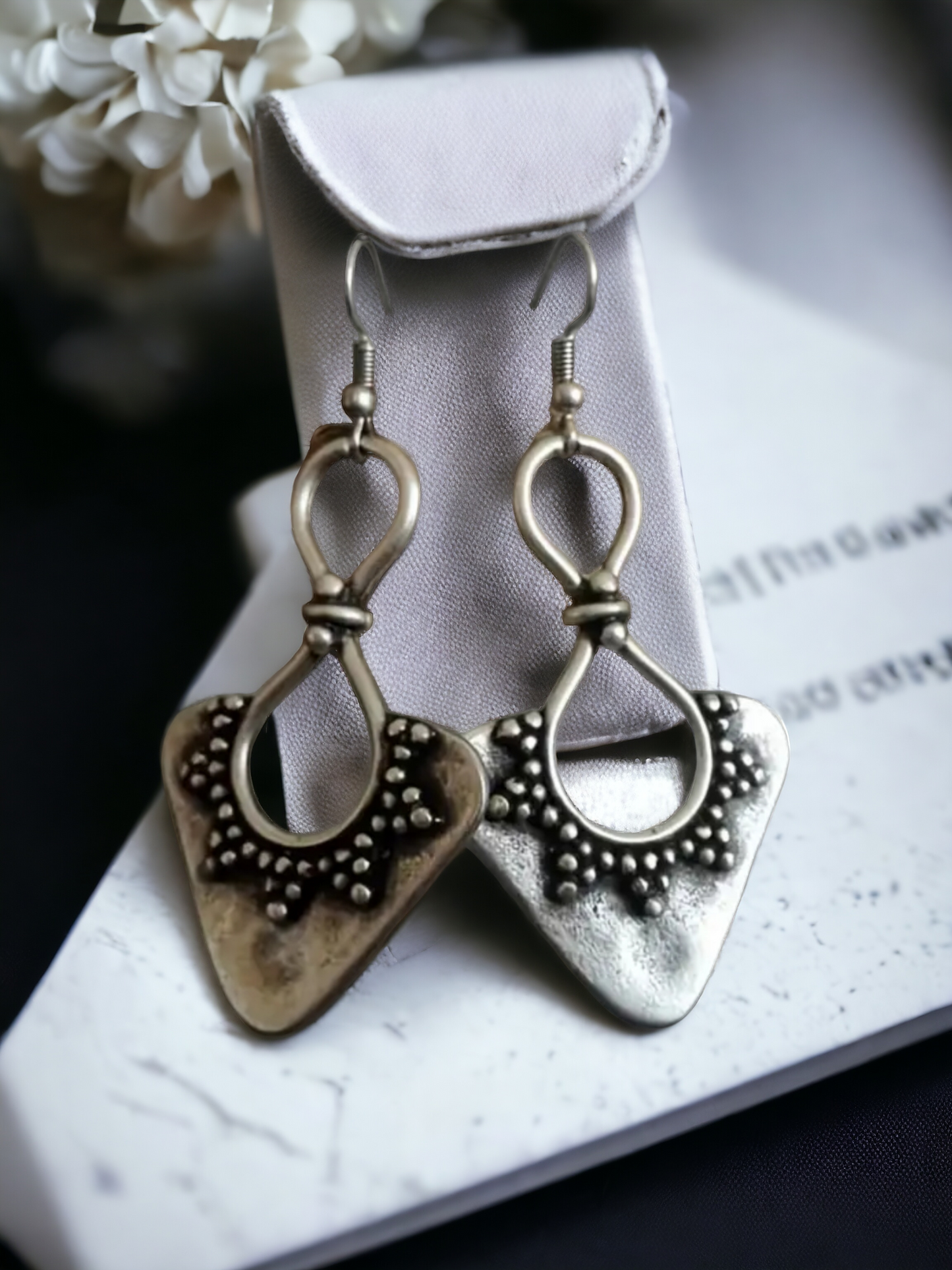 Pointed eternity earrings