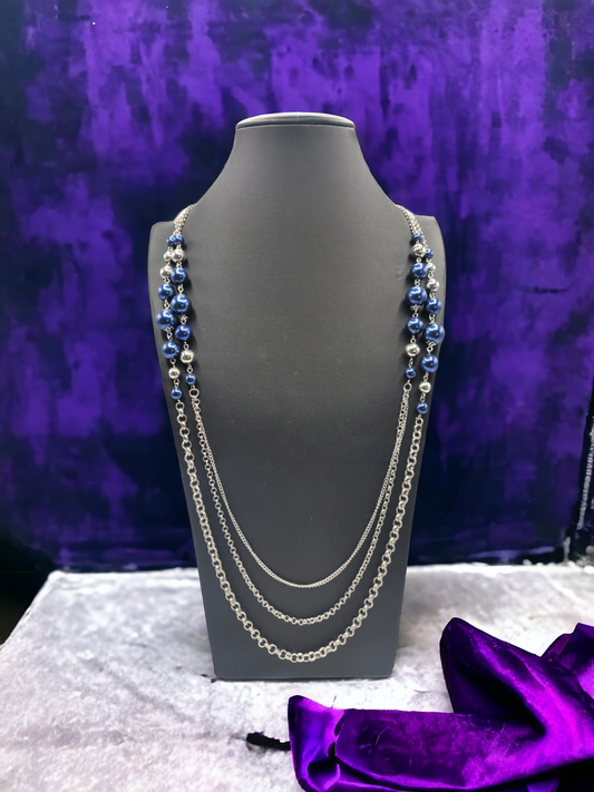 Blue royalties necklace (Necklaces)