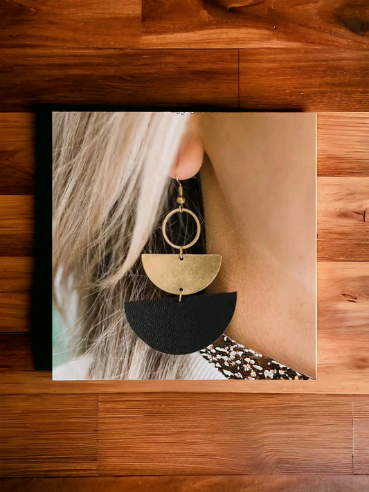 Balancing act earrings (earrings)