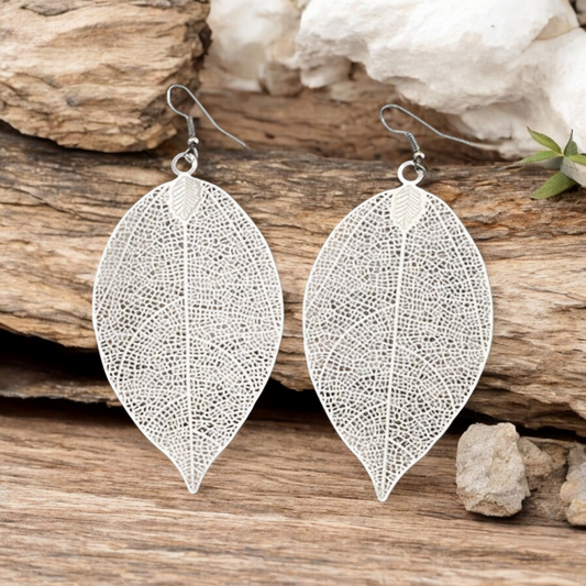 Falling leaves earring (earrings)