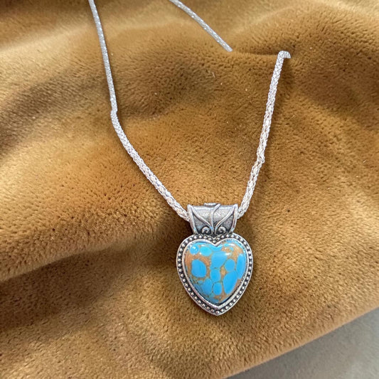 Heart-a-tude necklace