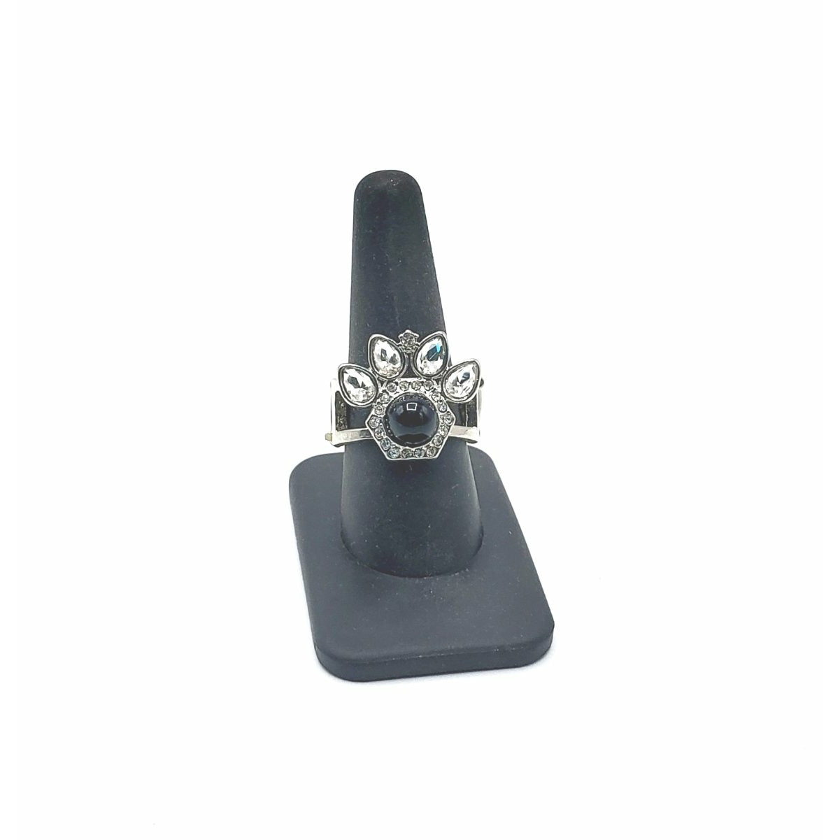 I'm the queen ring (jewlery)