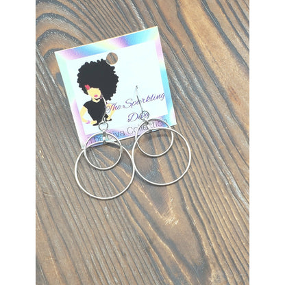 A round of applause earrings