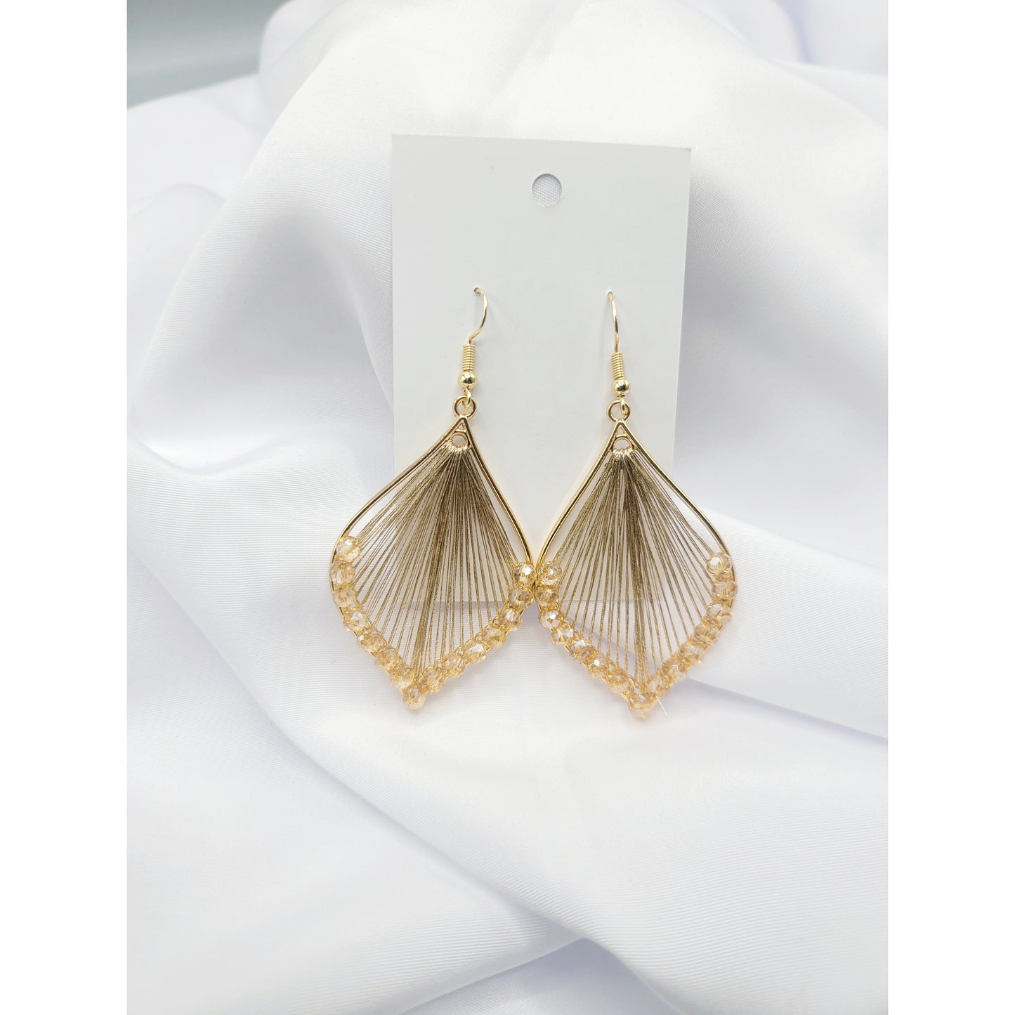 Without strings earrings