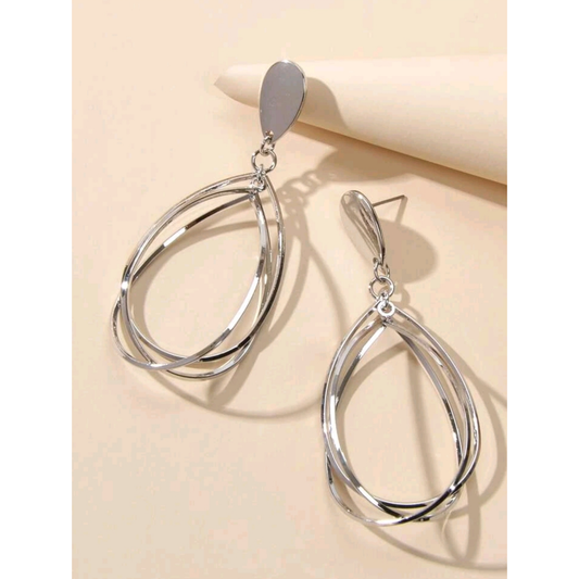 Windblown earrings (earrings)